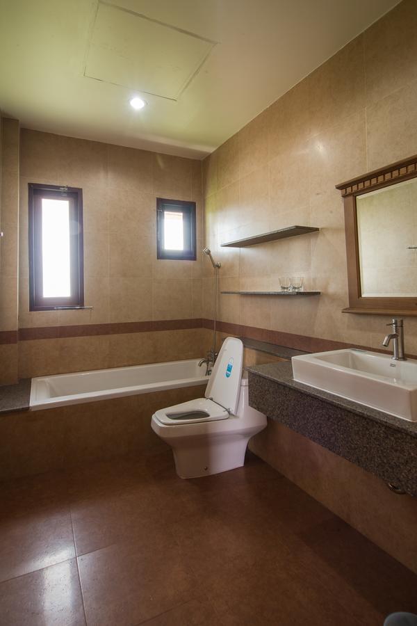 Thaihome Resort Ban Bang Muang  Екстериор снимка